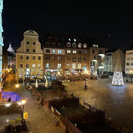 U In Old Town